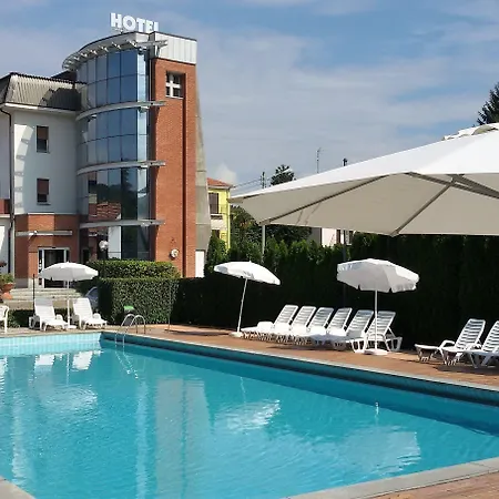 Отель Nuova Italia