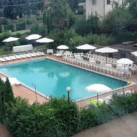 Nuova Italia Отель Годзано