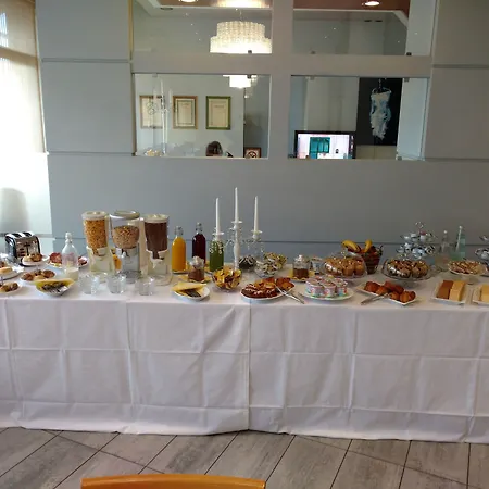 Nuova Italia Отель Годзано