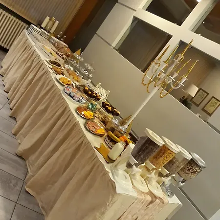Nuova Italia Hotel 3*