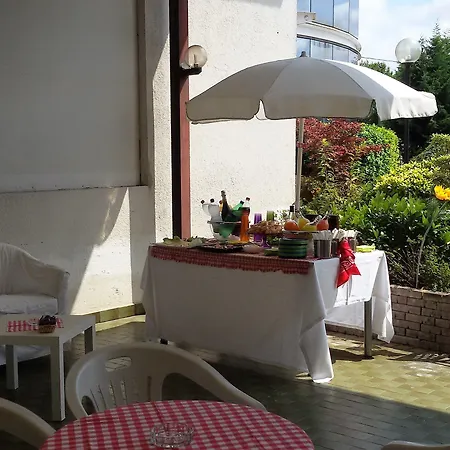 Nuova Italia Отель 3*