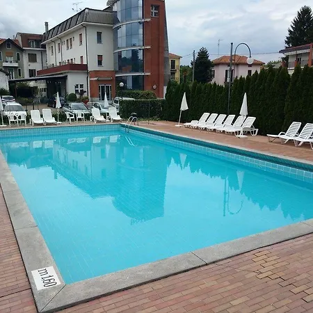 Nuova Italia Hotel 3*