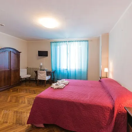 Nuova Italia Szálloda 3*