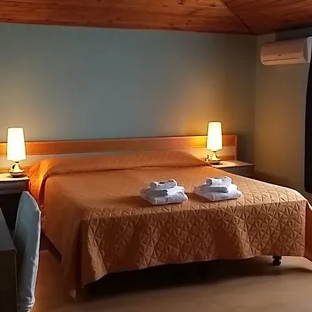 Отель Nuova Italia 3*