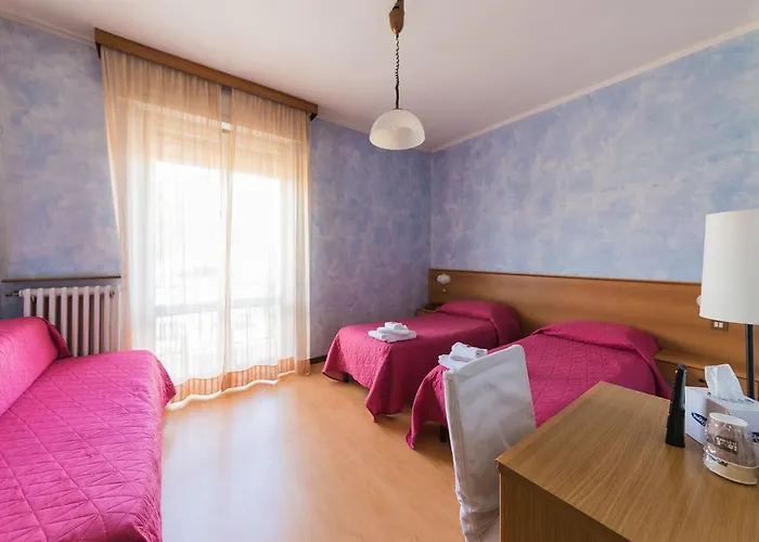 Nuova Italia Hotel Gozzano