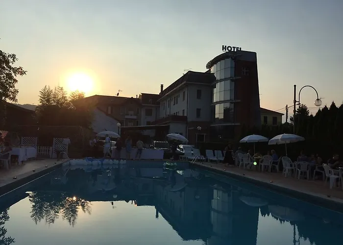 Nuova Italia 3* Gozzano